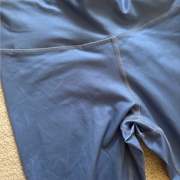 Fabletics Blue Leggings - Picture 3 of 3